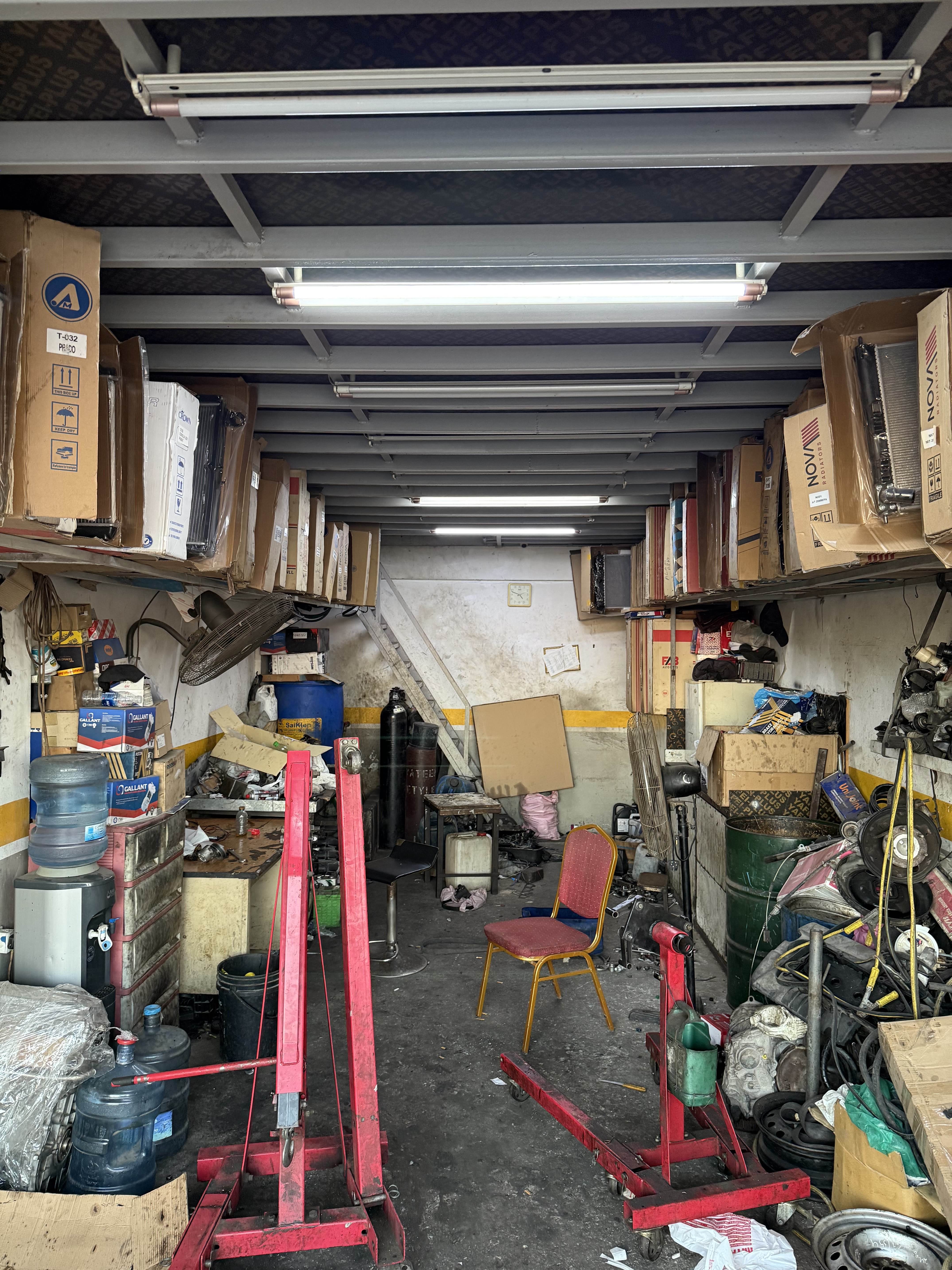 Garage photo